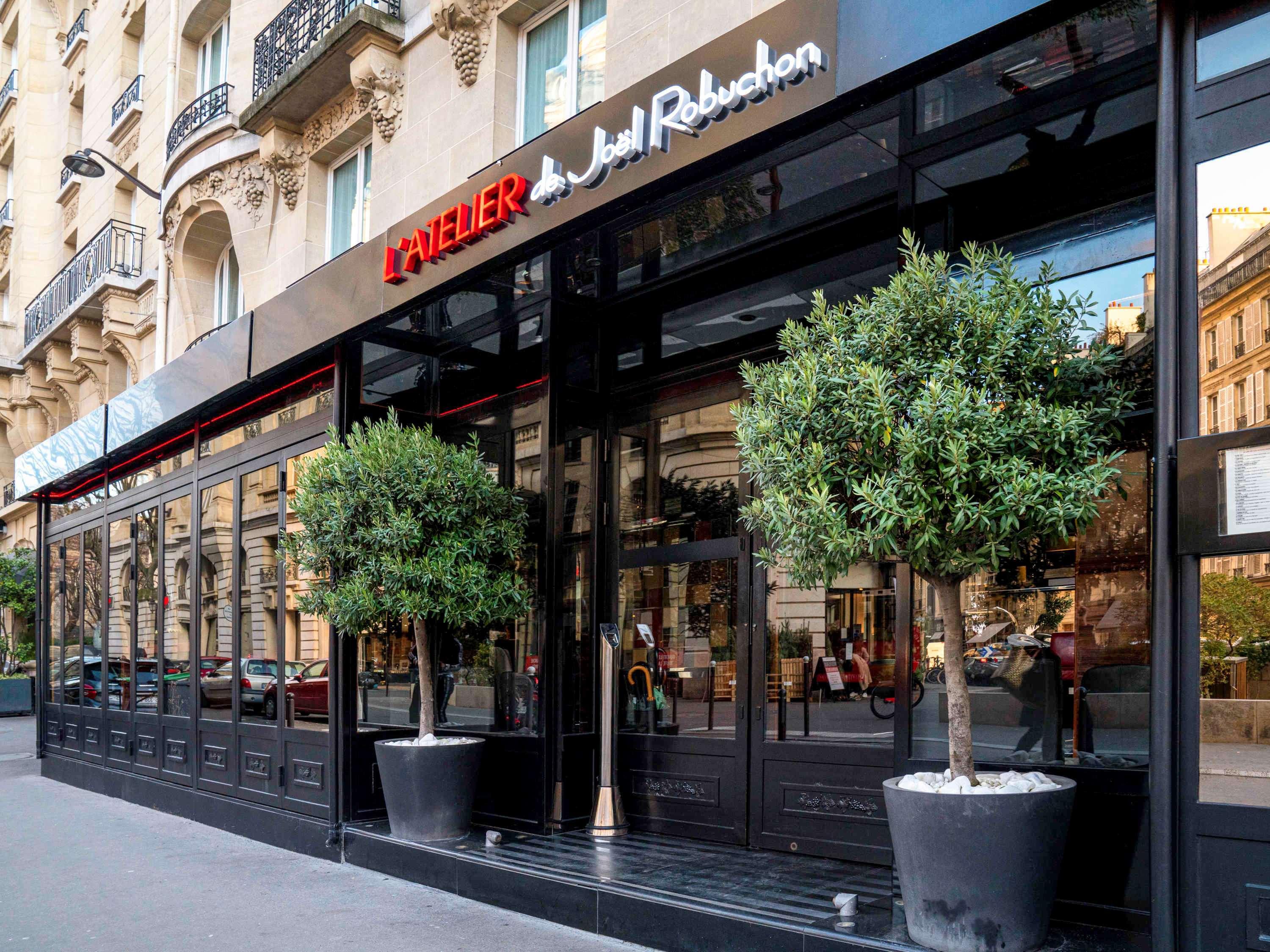 Hotel Pont Royal Paris Bagian luar foto Paul restaurant in Paris